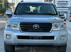 Toyota Land Cruiser 2010 Silver