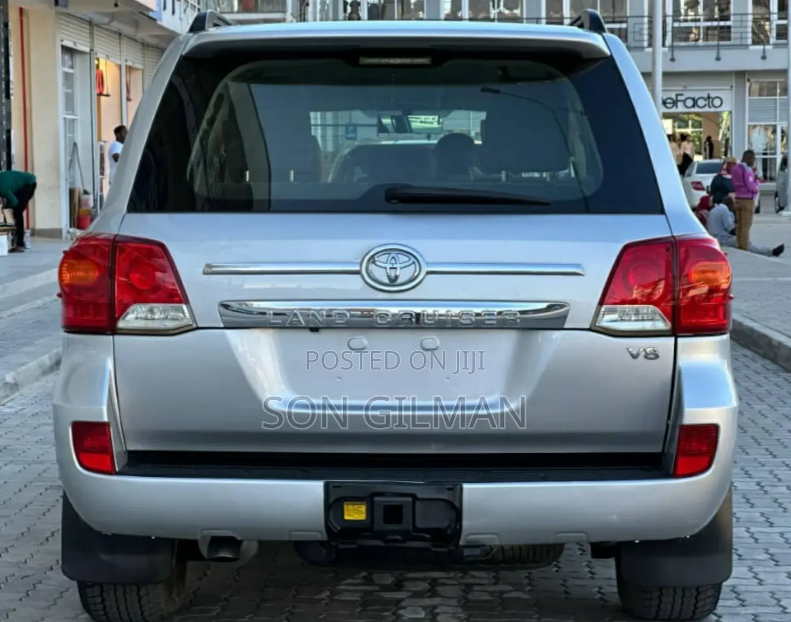 Toyota Land Cruiser 2010 Silver
