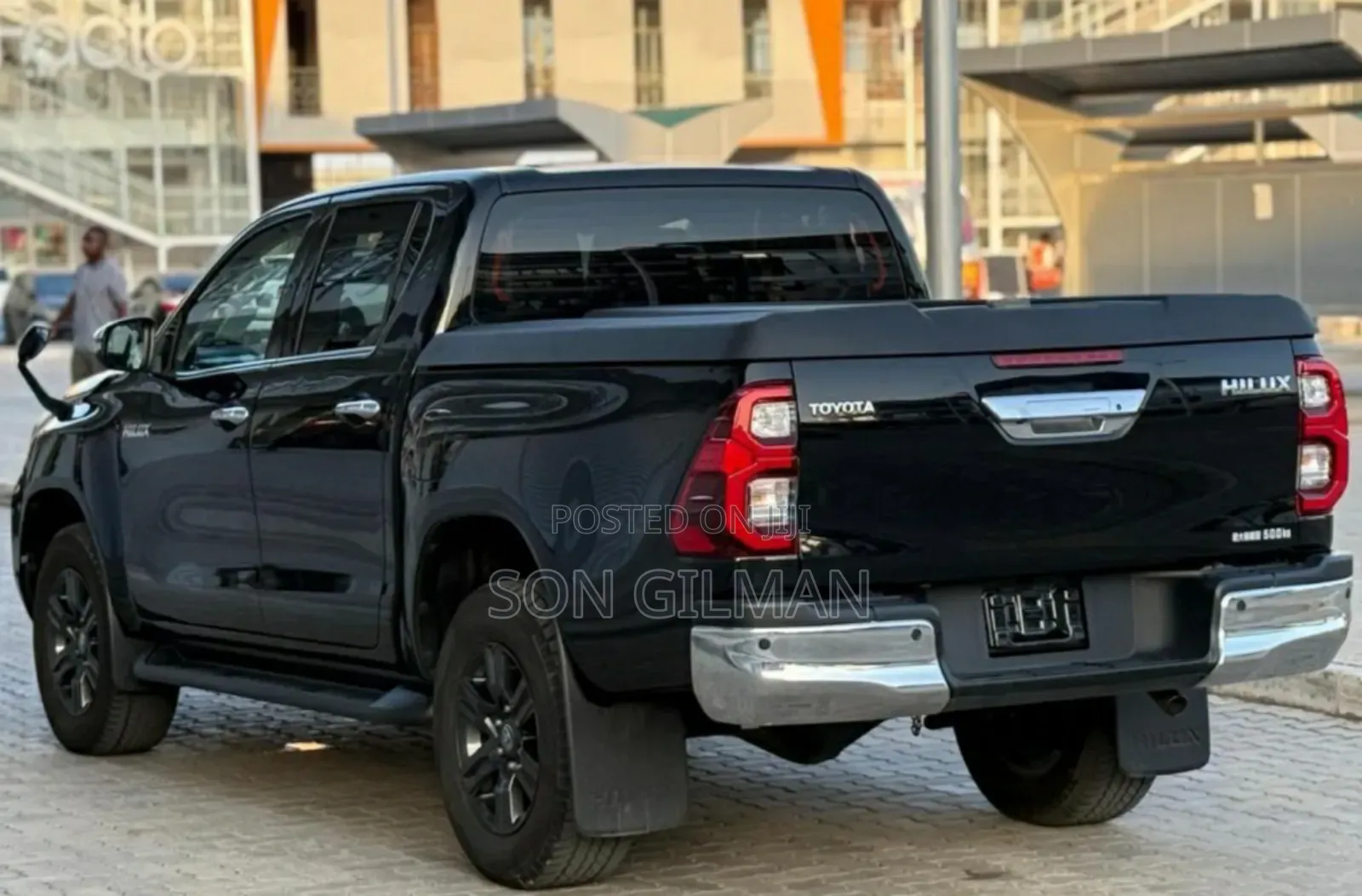 Toyota Hilux 2022 Black