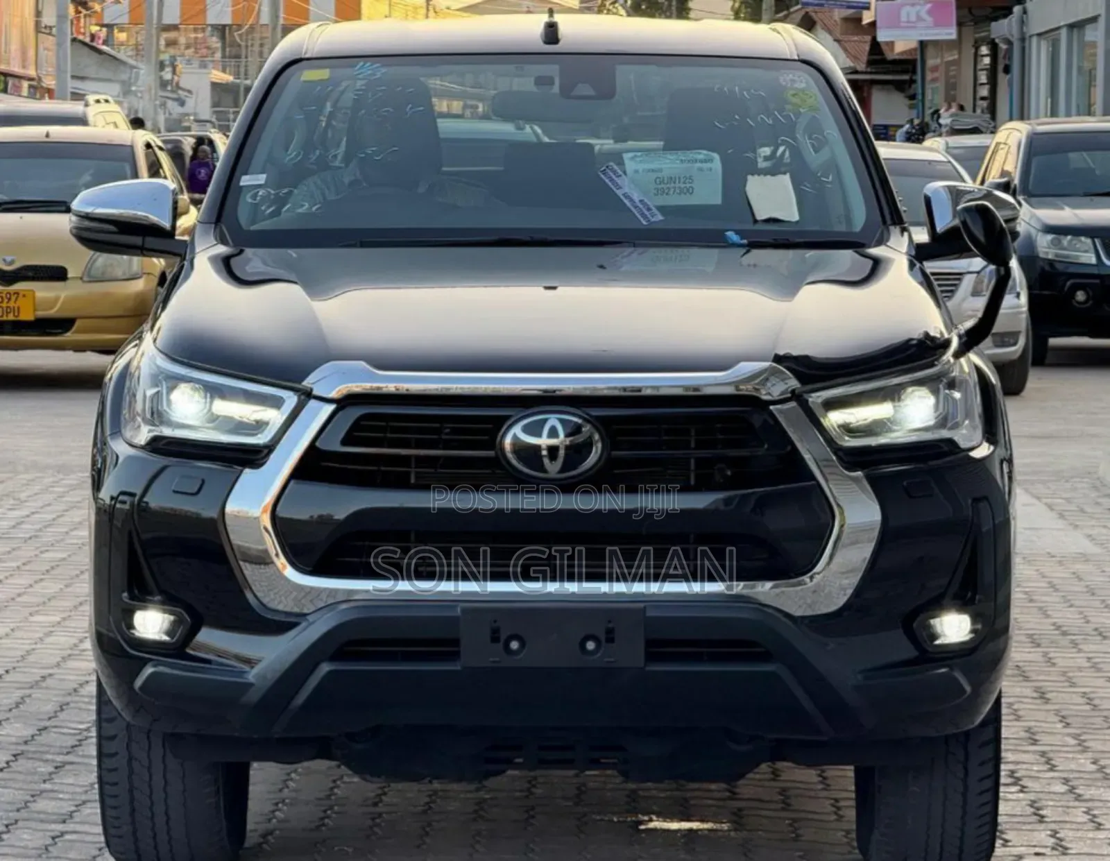 Toyota Hilux 2022 Black