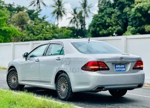 Toyota Crown 2008 Silver