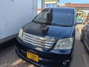 Toyota Noah 2005 Black