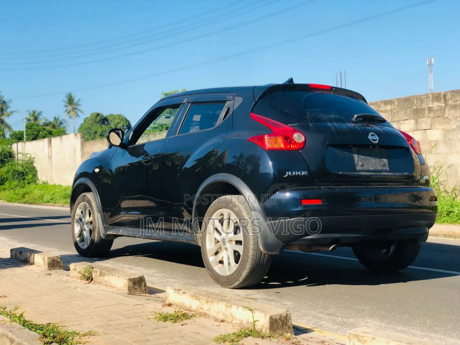 Nissan Juke 2012 Blue
