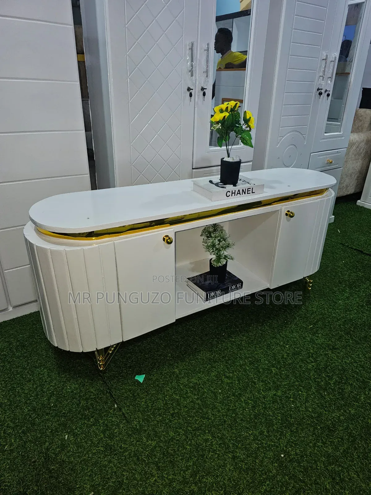 Shoe Case Ya Tv White