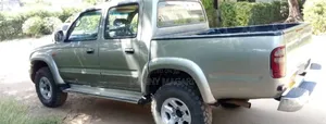 Toyota Hilux 2003 Silver
