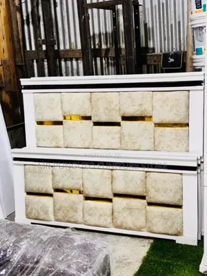 Kitanda Cha Mbao Mixer Sofa 5/6 White and Gold Decoration