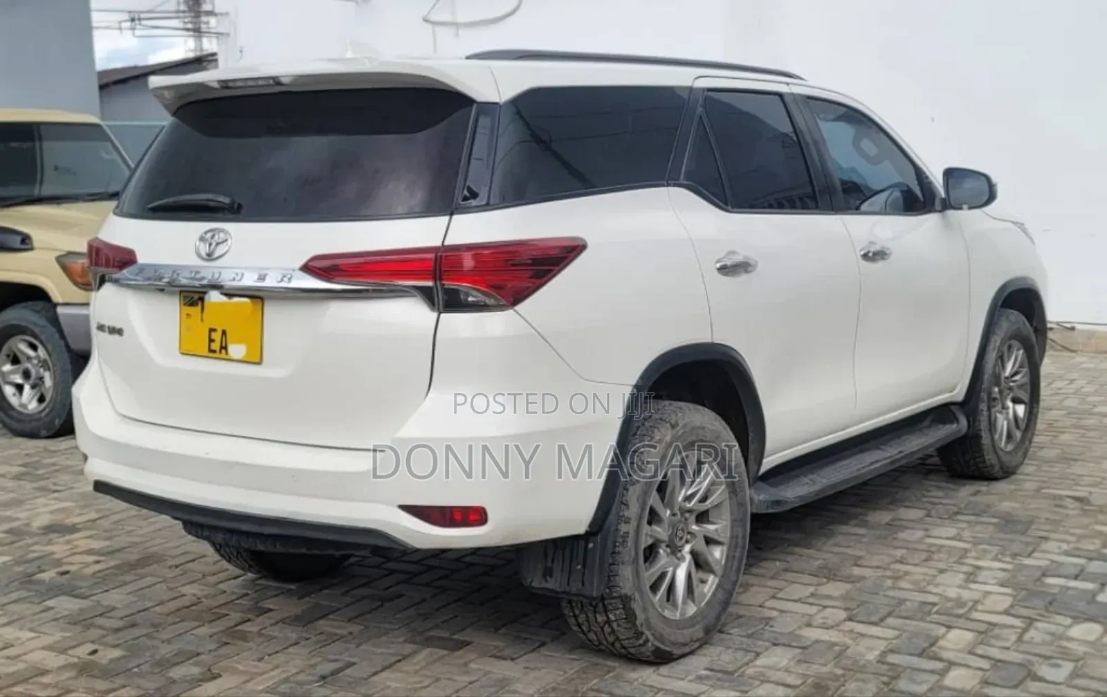Toyota Fortuner 2021 White