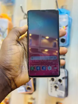 New Samsung Galaxy S10 128 GB Blue