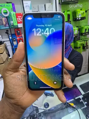 Apple iPhone XR 128 GB White