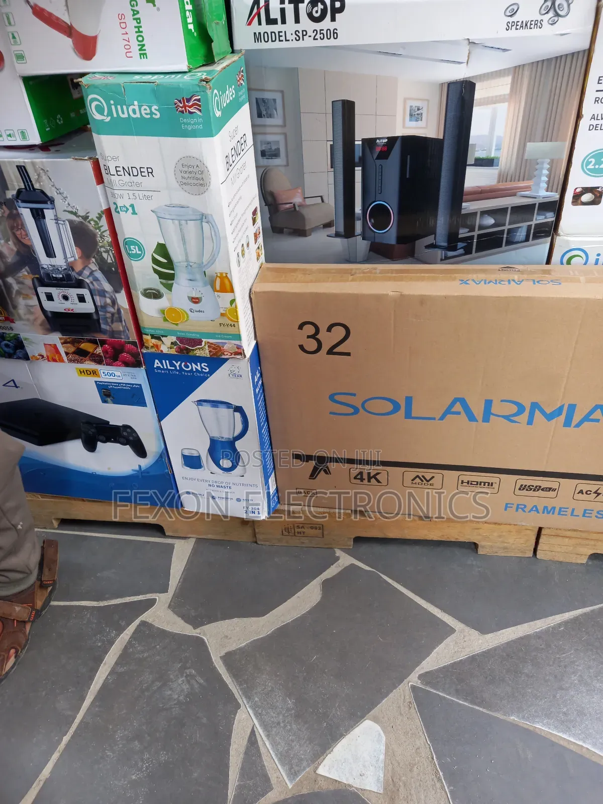 32' Tv (Solarmax)