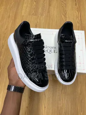 Mc Queen Grainy Leather