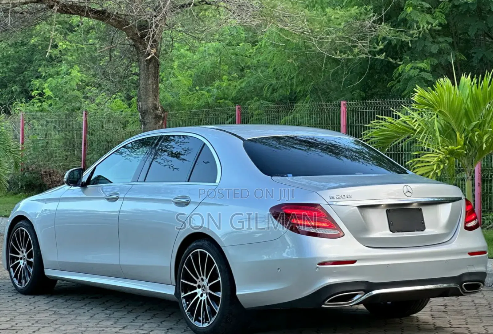 Mercedes-Benz E200 2017 Silver