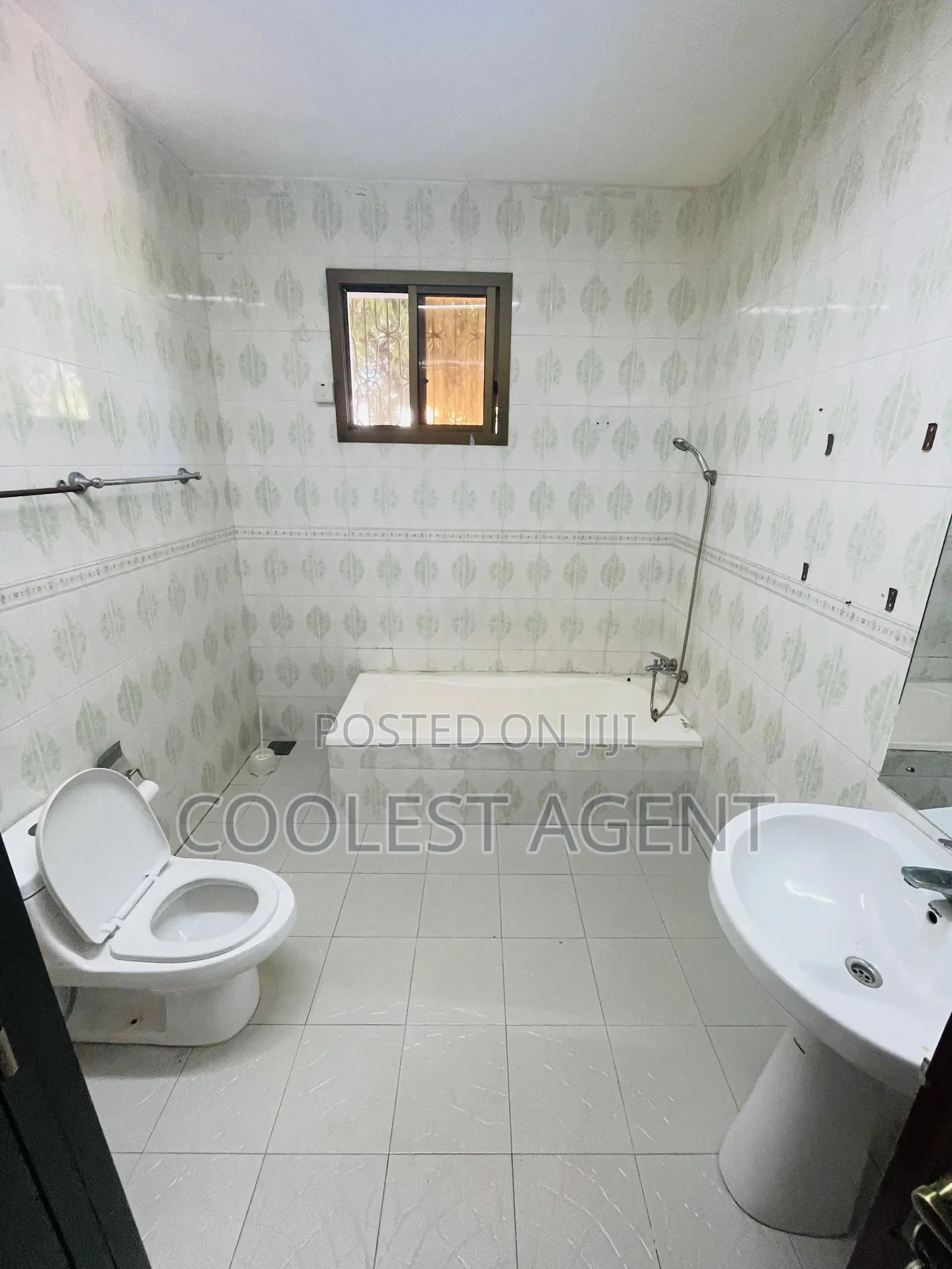 3bdrm Villa in Msasani, Kinondoni for rent