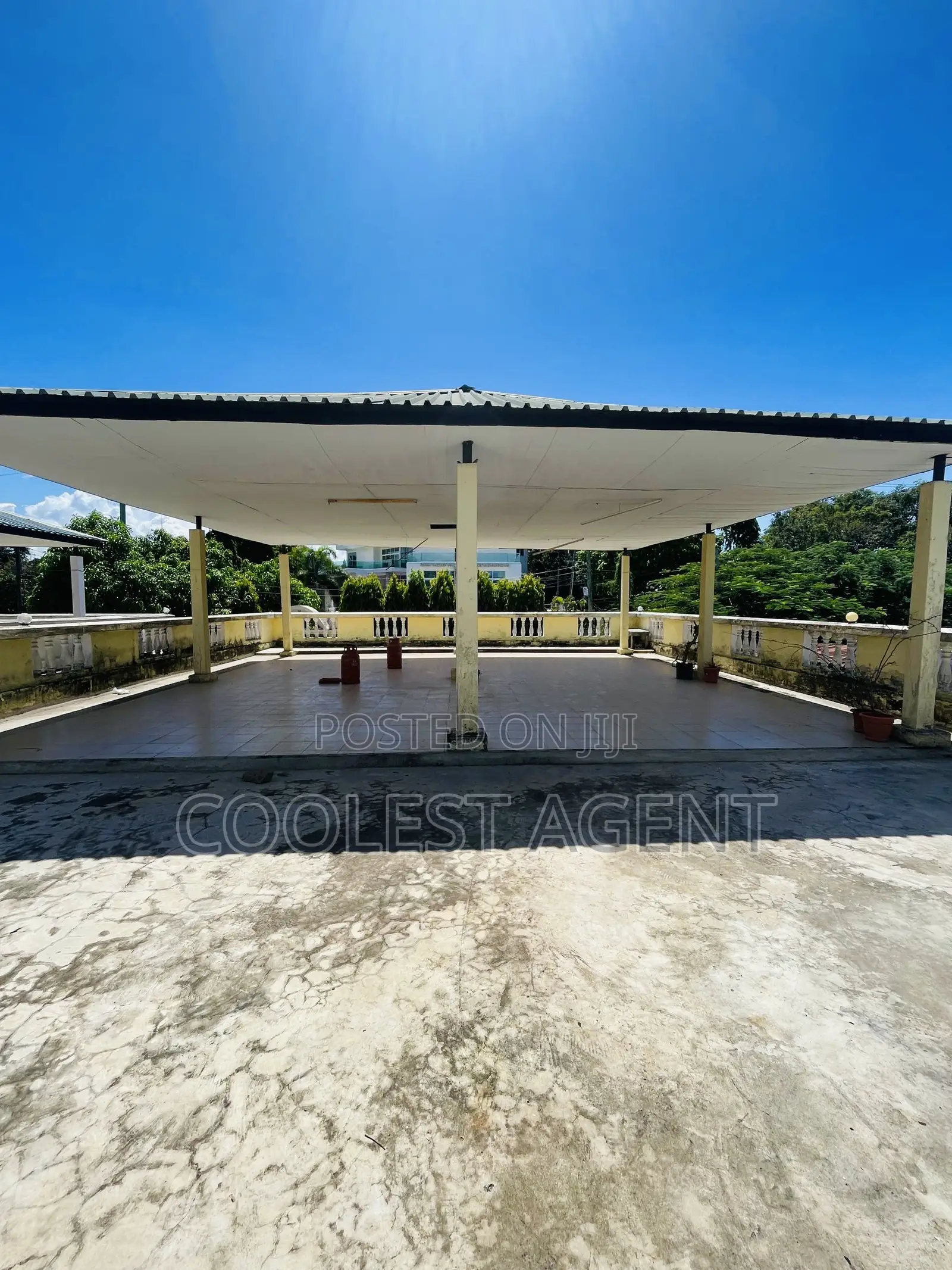 3bdrm Villa in Msasani, Kinondoni for rent