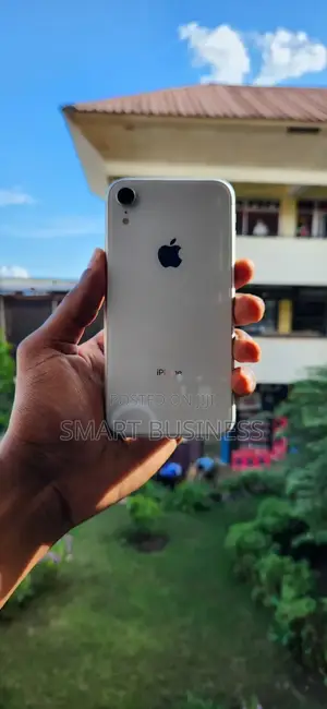 New Apple iPhone XR 128 GB White