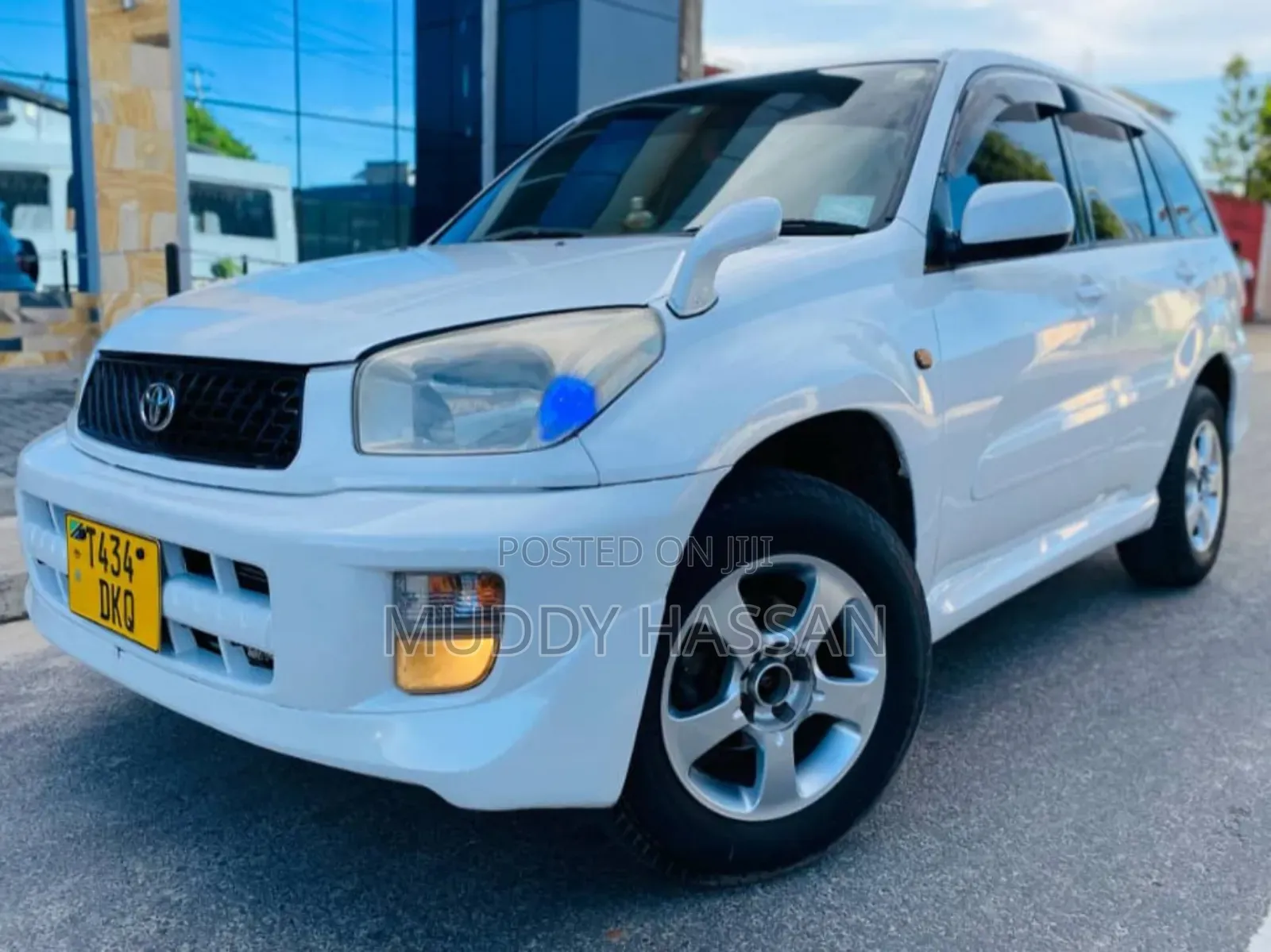 Toyota RAV4 2004 White