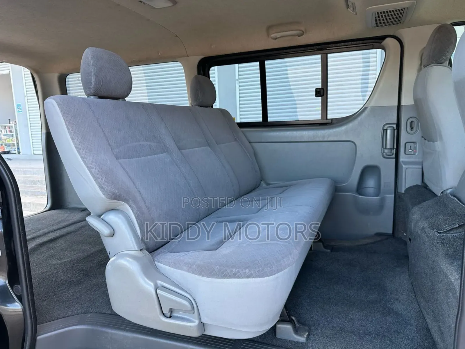 Toyota HiAce 2008 Black