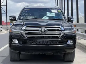Toyota Land Cruiser 4.6 V8 ZX 2016 Black