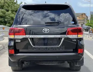 Toyota Land Cruiser 4.6 V8 ZX 2016 Black