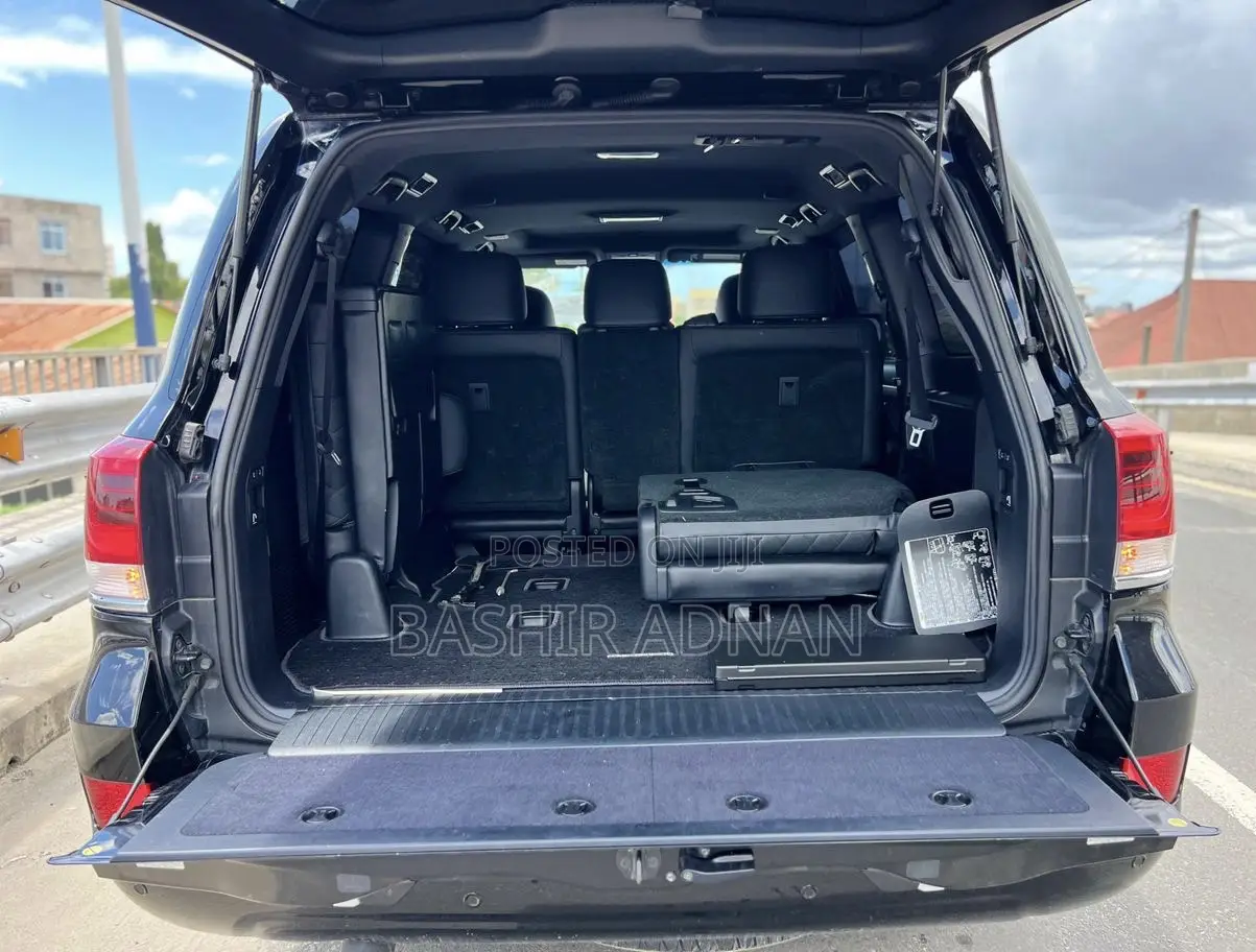 Toyota Land Cruiser 4.6 V8 ZX 2016 Black