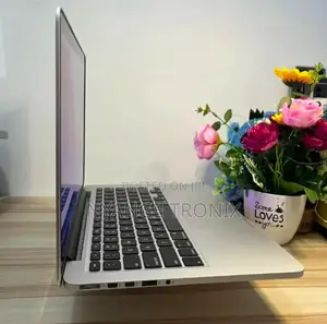 Laptop Apple MacBook Pro 2015 8GB Intel Core I5 SSD 256GB