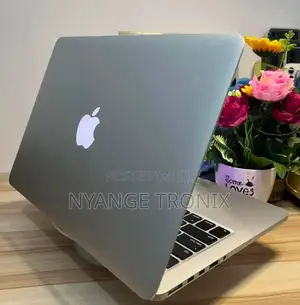 Laptop Apple MacBook Pro 2015 8GB Intel Core I5 SSD 256GB