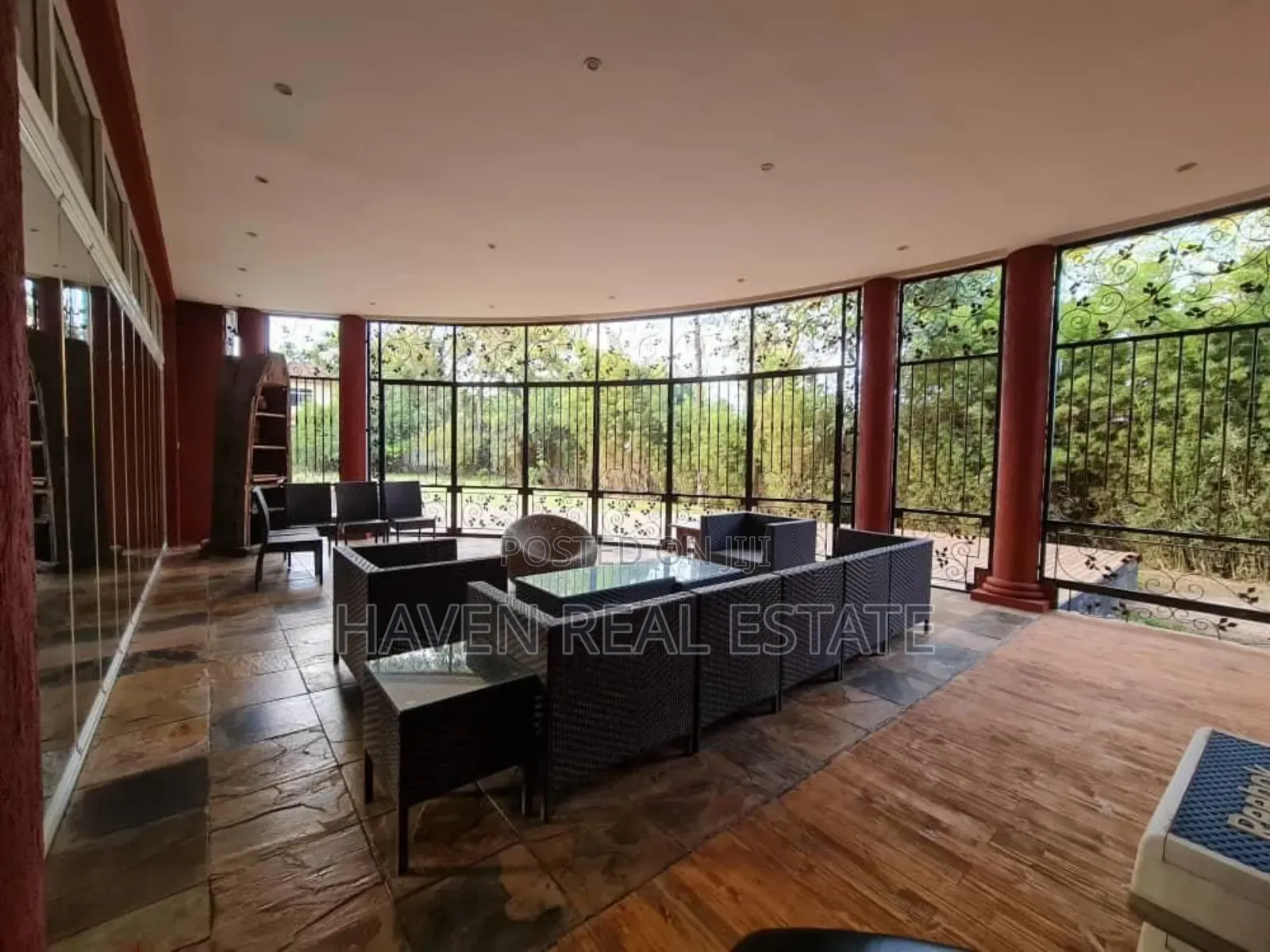 Furnished 5bdrm Mansion in Arusha for sale