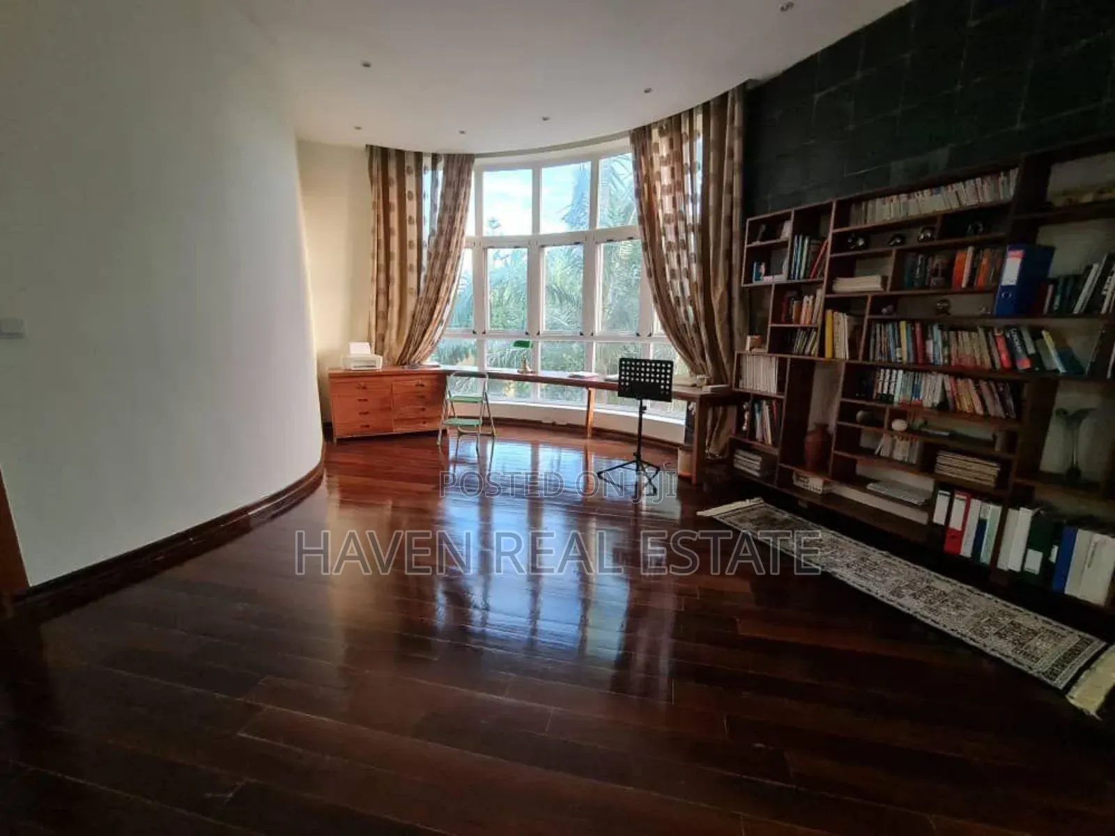 Furnished 5bdrm Mansion in Arusha for sale