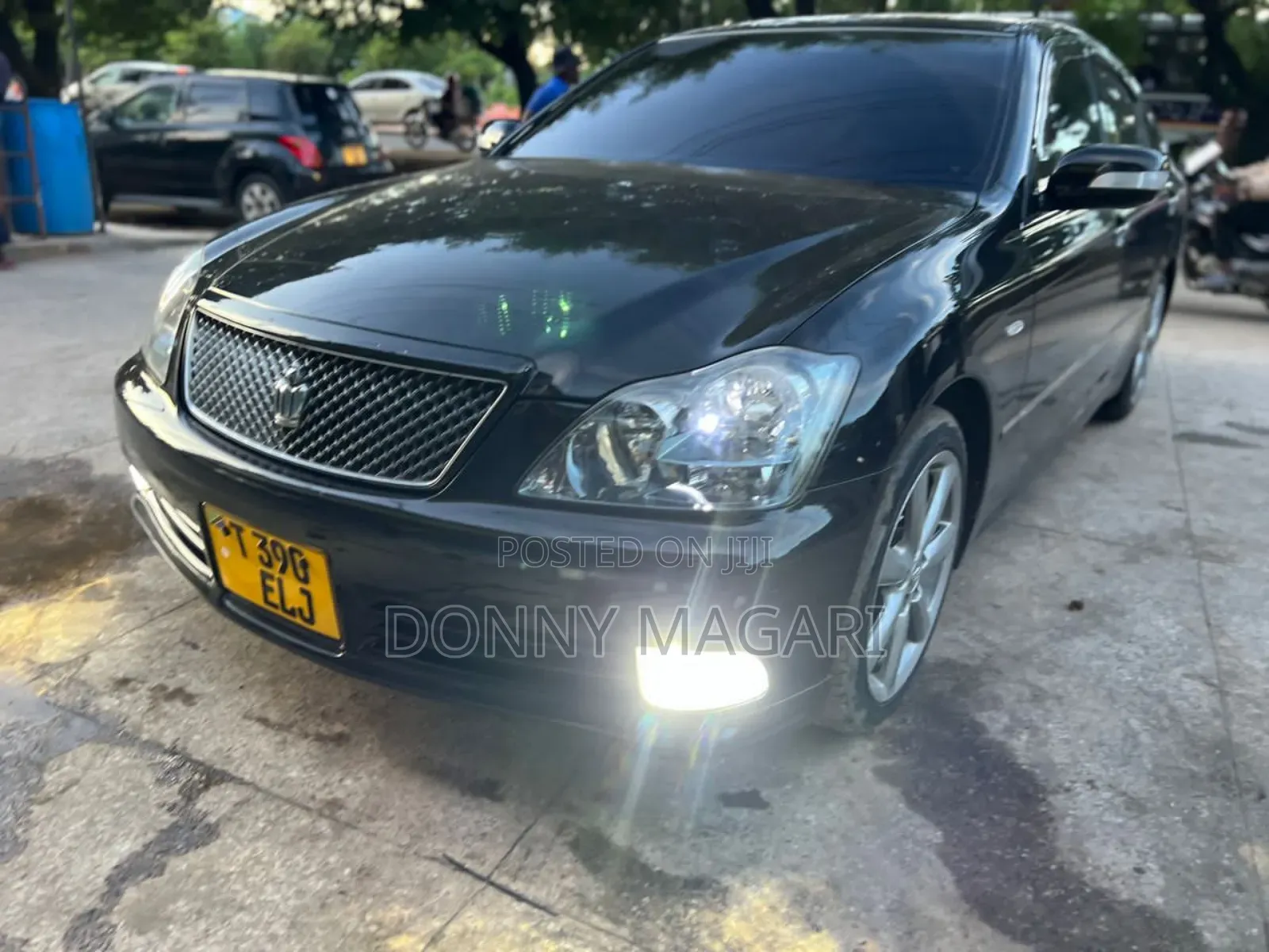Toyota Crown 2006 Black