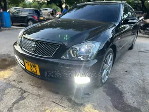 Toyota Crown 2006 Black