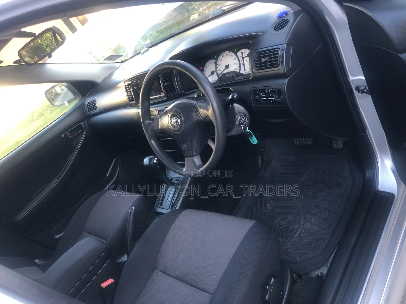 Toyota Corolla RunX 2005 Silver