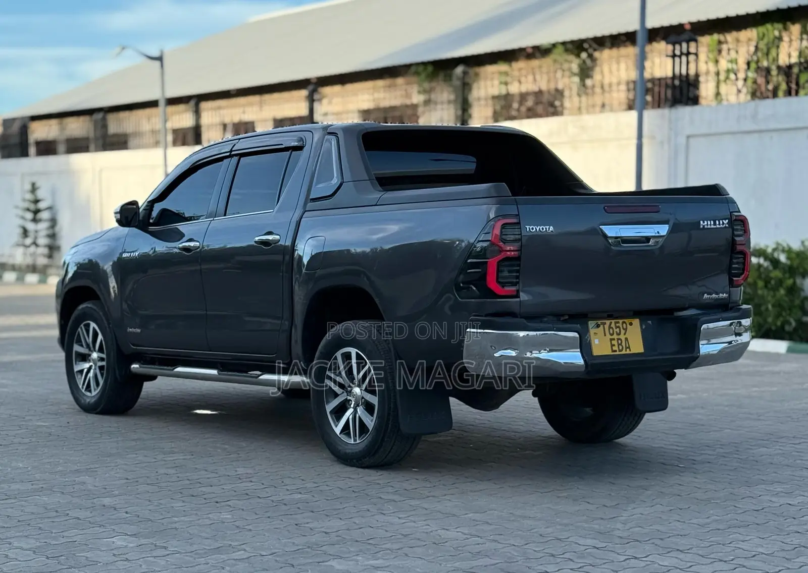 Toyota Hilux 2017 Gray