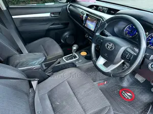 Toyota Hilux Revo Double Cab Deisel 2.4 AWD 2017 Gray