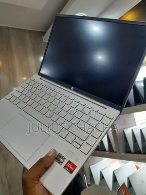 New Laptop HP 16GB AMD Ryzen 5 SSD 512GB