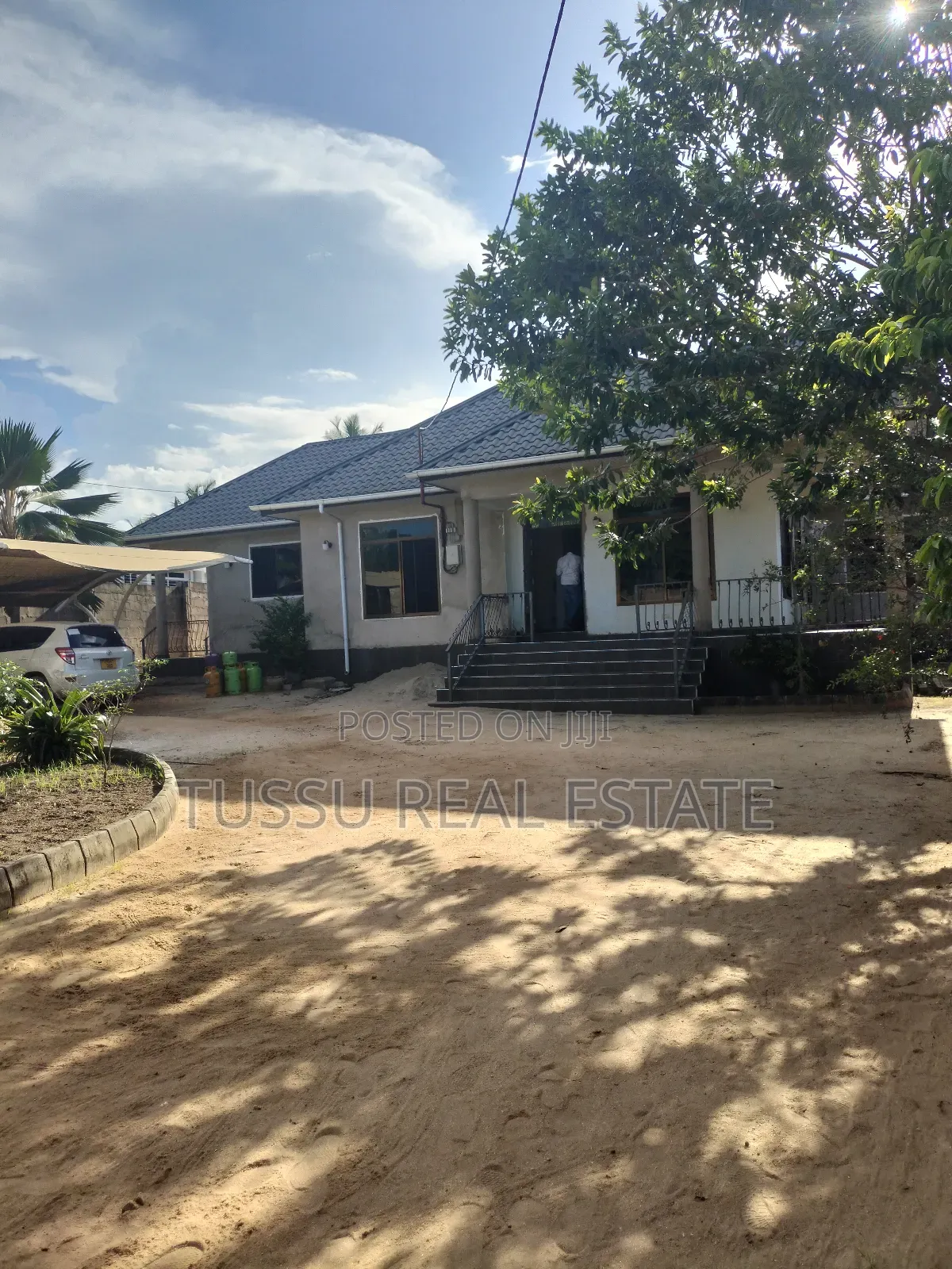 3bdrm House in Bunju A Near Bunju for sale