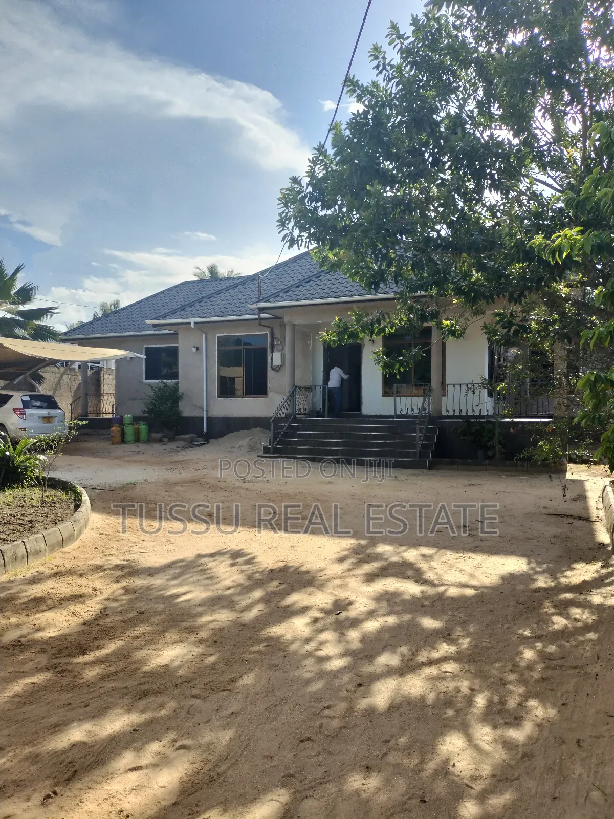 3bdrm House in Bunju A Near Bunju for sale
