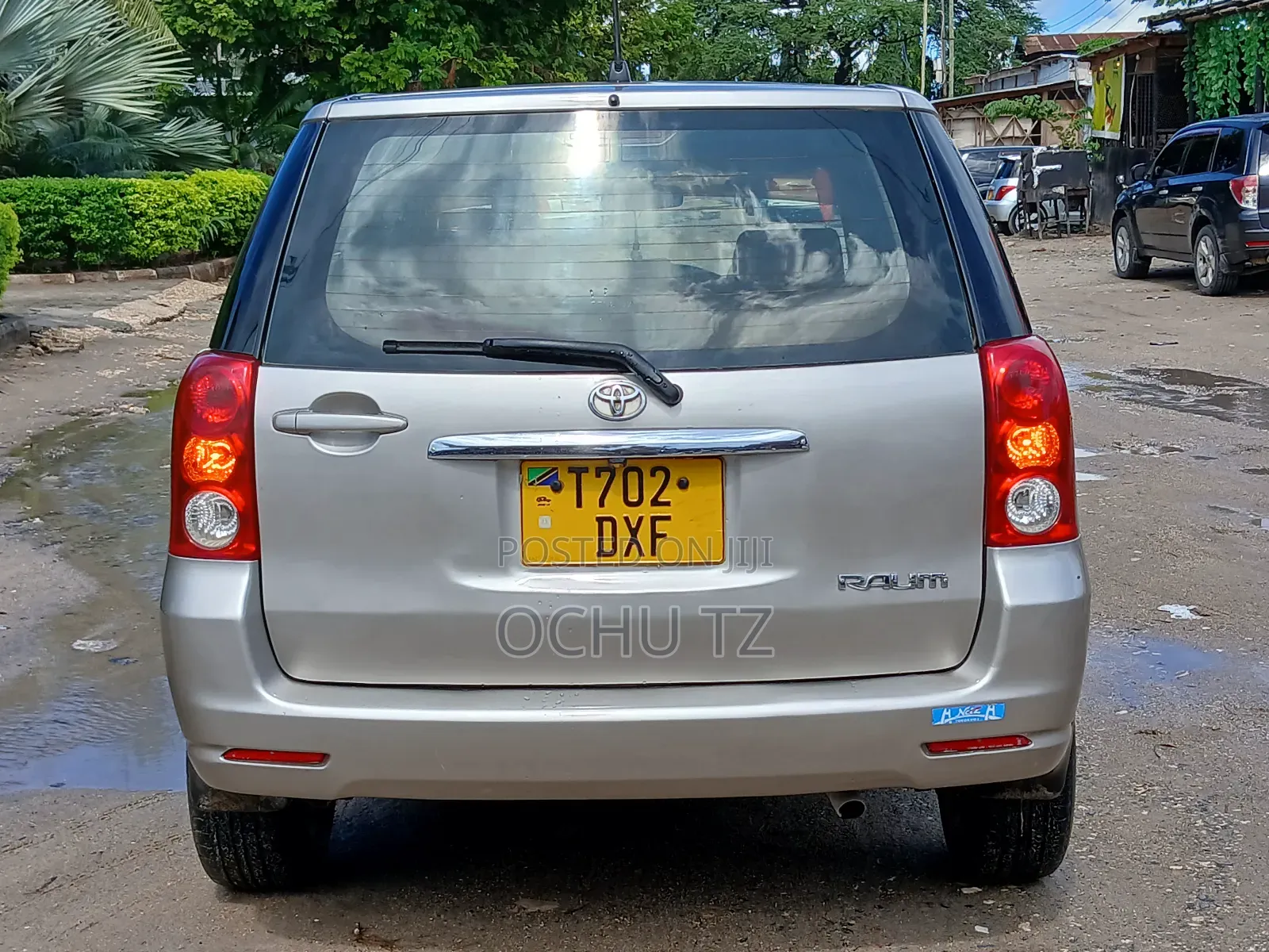 Toyota Raum 2005 Silver