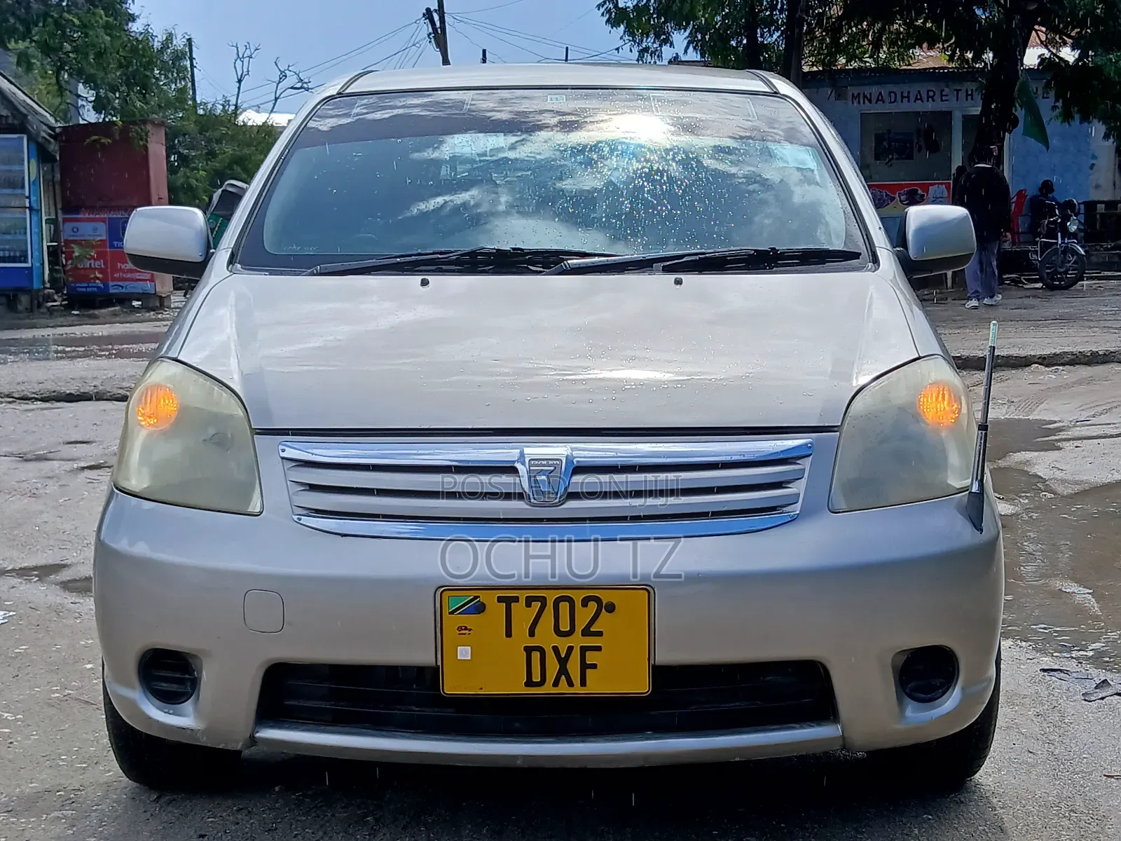 Toyota Raum 2005 Silver