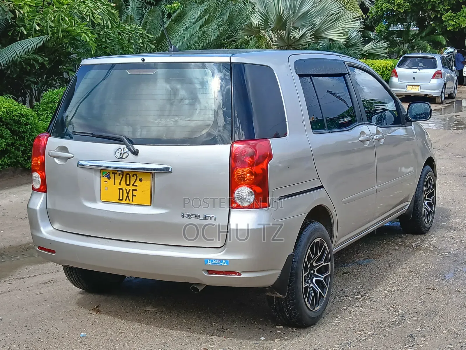 Toyota Raum 2005 Silver