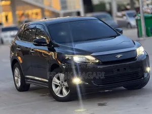 Toyota Harrier 2.0 2014 Black