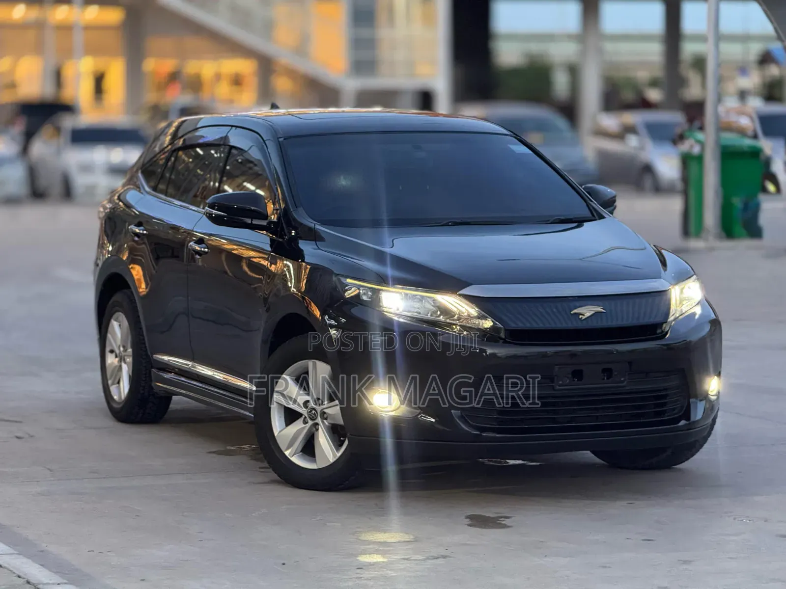 Toyota Harrier 2.0 2014 Black