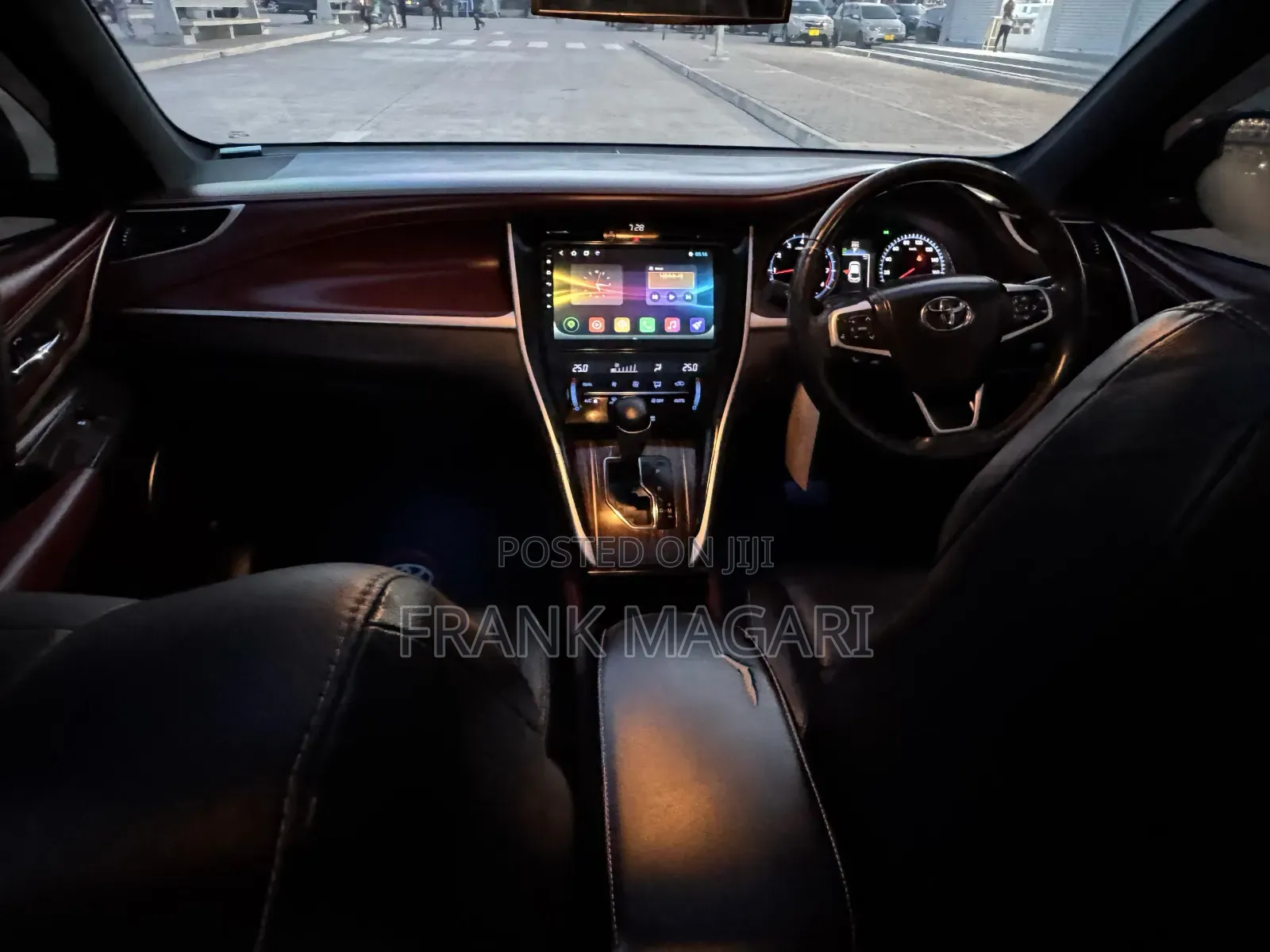 Toyota Harrier 2.0 2014 Black