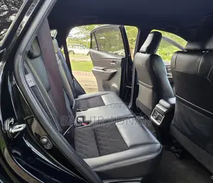 Toyota Harrier 2.0 2017 Black