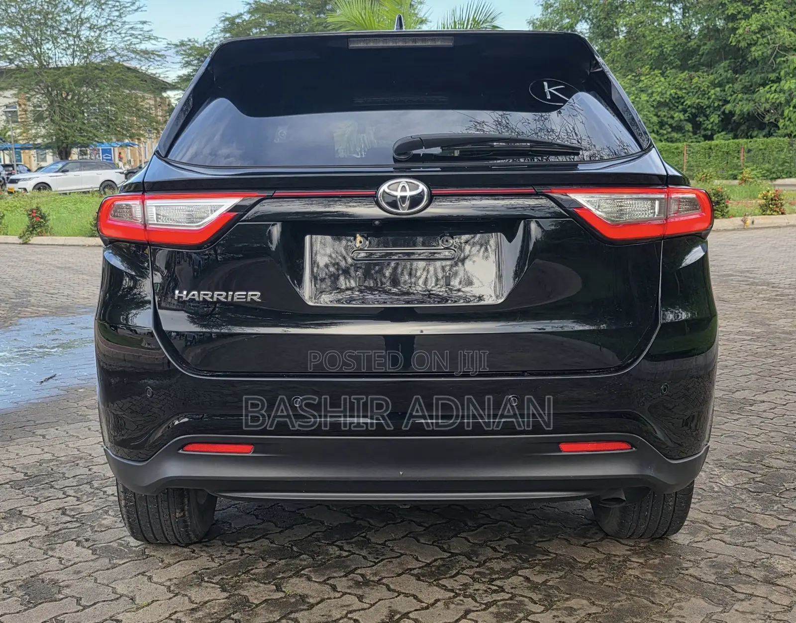 Toyota Harrier 2.0 2017 Black