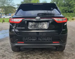 Toyota Harrier 2.0 2017 Black
