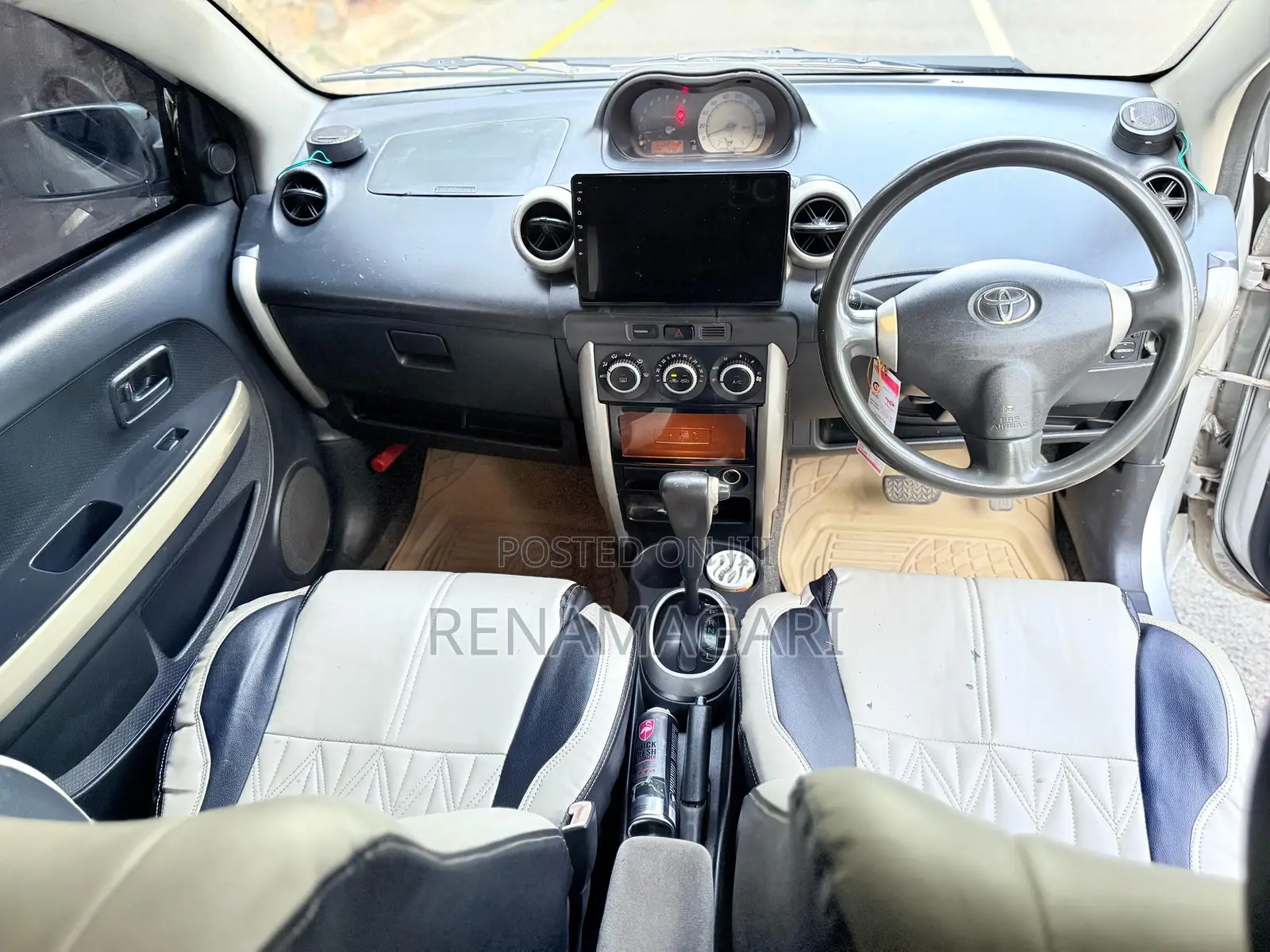 Toyota IST 2004 Silver
