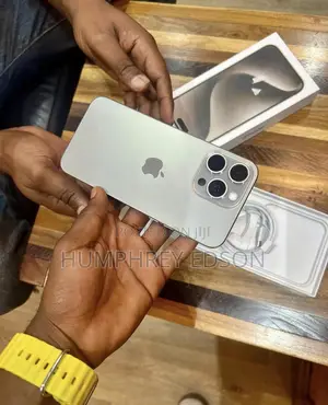 New Apple iPhone 15 Pro Max 256 GB