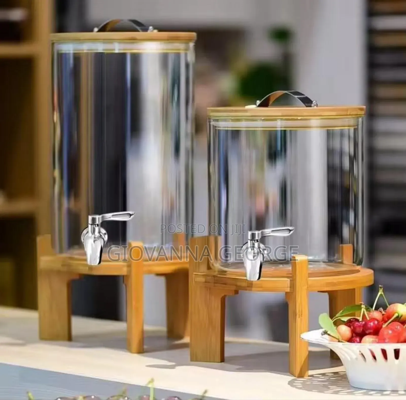 Water and Juice Decenter