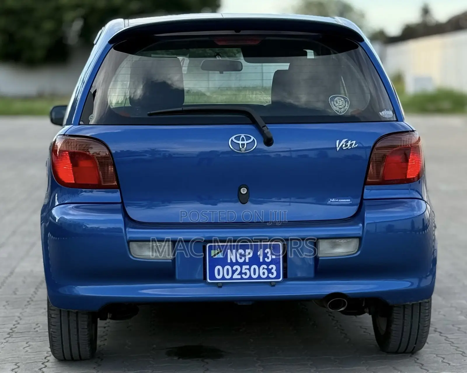Toyota Vitz 2002 Blue