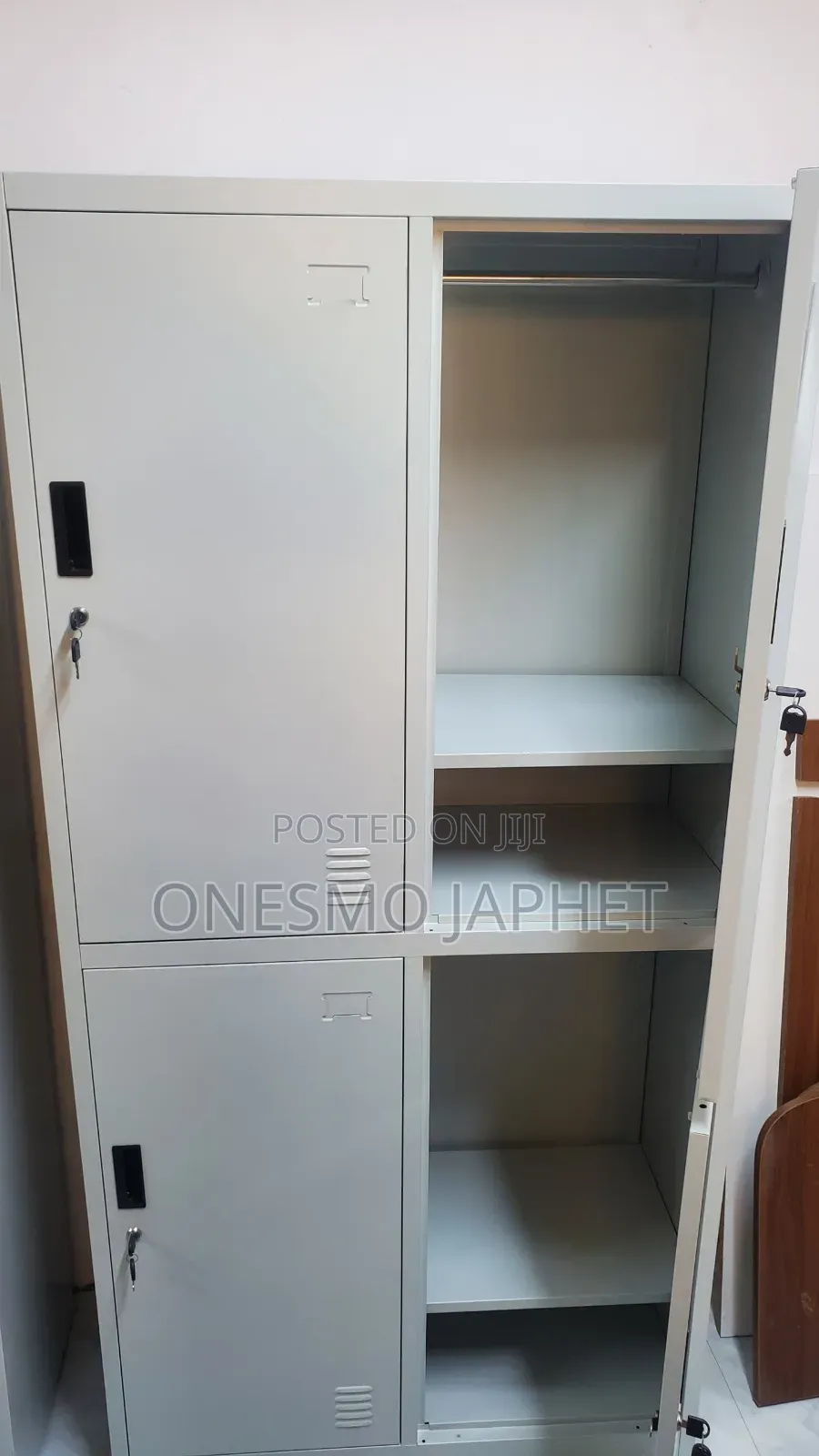 Cabinet (4 Drawers)